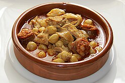 Menudo con garbanzos