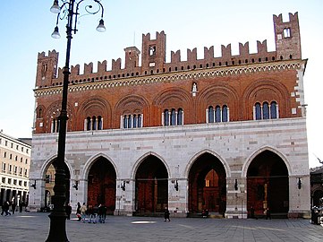 Piacenza, Palazzo del Commune