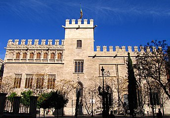 Vista frontal de la Llotja, València.