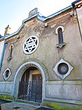 La synagogue.