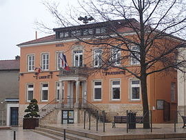 The town hall in Mions