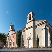 La mairie et le temple protestant.