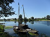 A boat in Savonnières