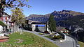 Eindstation in Mürren (Ingang vanaf de straat, herfst 2015)