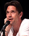 Dougray Scott interpreta Norman Godfrey