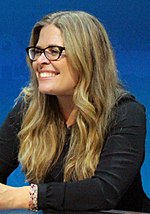 A photo of Jennifer Lee at D23 Expo in 2015.