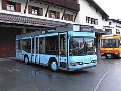 Hochdach-Bus