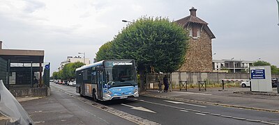 Heuliez Bus GX 137 L n°20966 à Conflans-Sainte-Honorine sur la ligne 11.