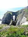 Arche naturelle à l'est du port de Bestrée.