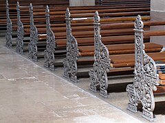 Alsace, Bas-Rhin, Église Saint-Martin d'Erstein, bancs des fidèles