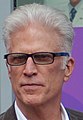 Ted Danson interpreta Hank Larsson