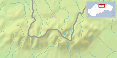 Mapa konturowa Tatr, na dole po prawej znajduje się czarny trójkącik z opisem „Sławkowski Szczyt”