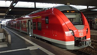 … Alstom Coradia Continental, Baureihe 1440 mit crashoptimiertem Kopfmodul.