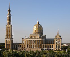 Bazylika Matki Boskiej Bolesnej Królowej Polski w Licheniu