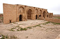 La façade aux iwans du grand temple de Hatra.