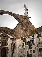 Nichos del cementerio.