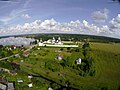 Klášterní vršek, vlevo Borodajevské jezero, dole říčka Paska