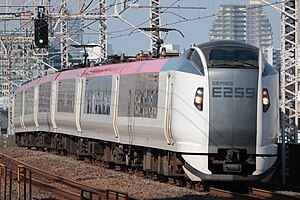 東京駅 - 銚子駅間で運転される E259系による特急「しおさい」