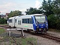 Dieseltriebwagen X 74504 bei der Ausfahrt aus dem Bahnhof Salbris