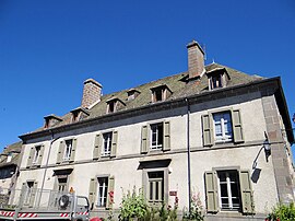 The town hall in Thérondels