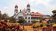 Thumbnail for File:Lawang sewu semarang.jpg