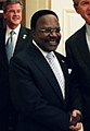 Omar Bongo op 26 mei 2004 (Foto: Eric Draper) overleden op 8 juni 2009