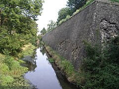 Les remparts.