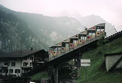 Die Standseilbahn oberhalb Lauterbrunnen