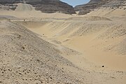 The surviving remains of Khasekhemwy's tomb at أم الجعاب