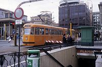 Tram su Piazzale Flaminio con l'omonima fermata della metro