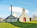 La chapelle Saint-Yves et son calvaire 2