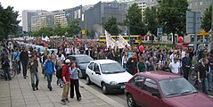 Demonstration gegen Studiengebühren auf der St. Petersburger Straße im Jahr 2005