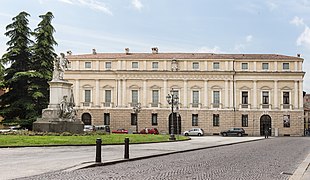 Palazzo vescovile