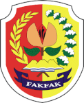 Lambang lama Kabupatén Fakfak (1975-2008). Buah pala ditengah lambang dibalik menghadap ke bawah atas dasar usulan masyarakat.[9]