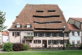 盐仓堡（法语：Maison du sel (Wissembourg)）