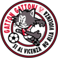 Gatton Gattoni, mascotte della squadra dal 1994, in una campagna contro la violenza allo stadio.