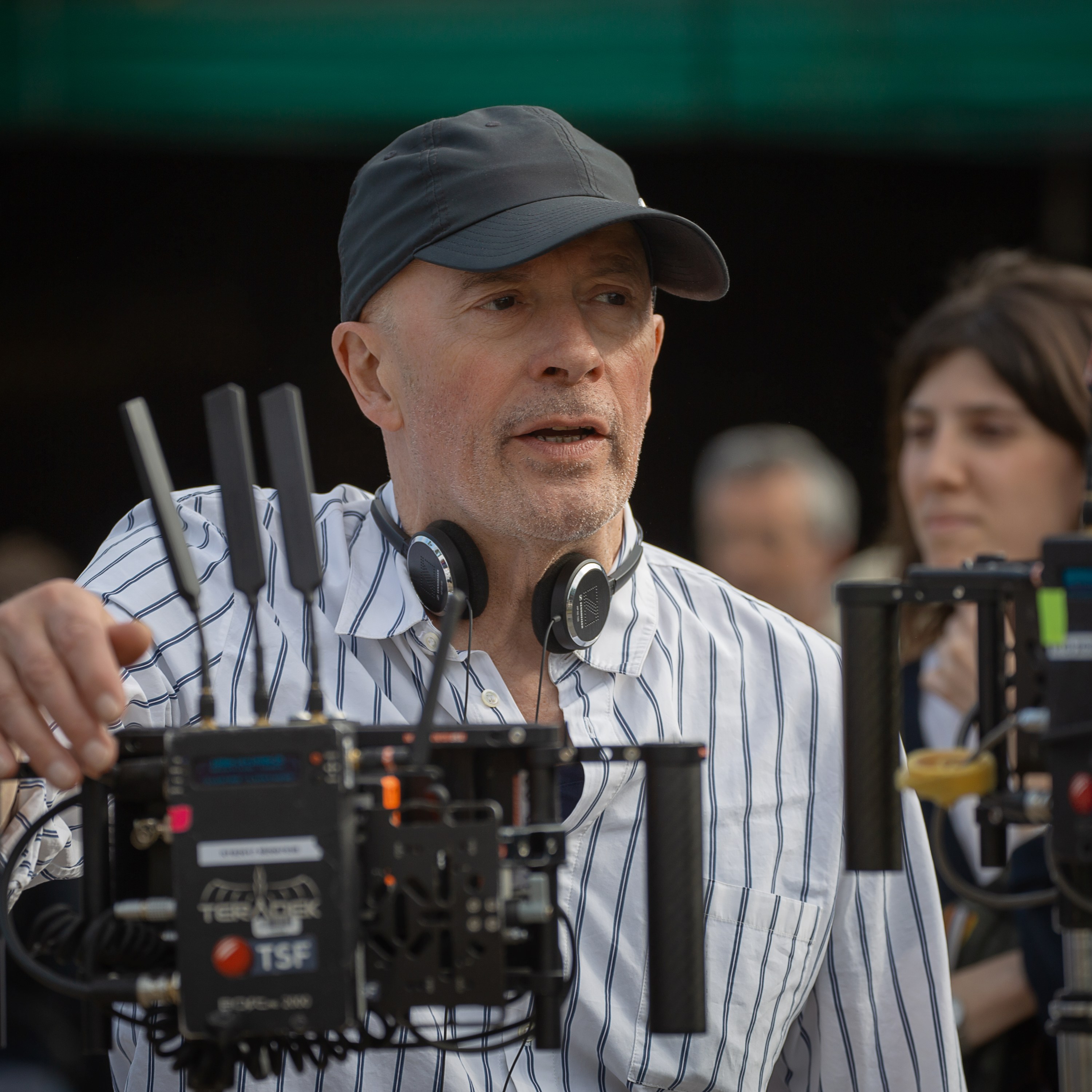 Director Jacques Audiard on the set of 'Emilia Pérez'.