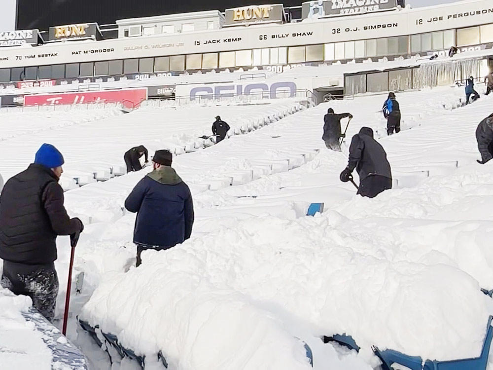 冬季風暴 美陷冰雪中